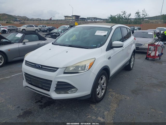 1FMCU0GX1FUA25586 Ford ESCAPE SE