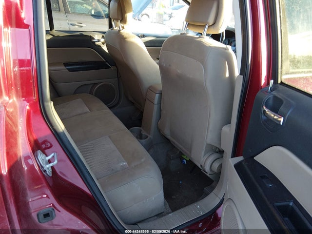 1C4NJCBA9GD688495 Jeep Compass Sport