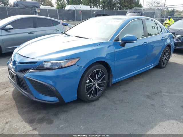 4T1G31AKXRU070120 Toyota Camry Hybrid Se