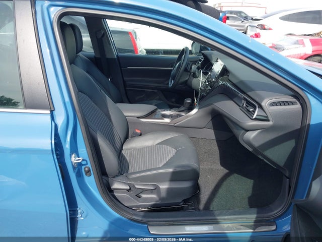 4T1G31AKXRU070120 Toyota Camry Hybrid Se
