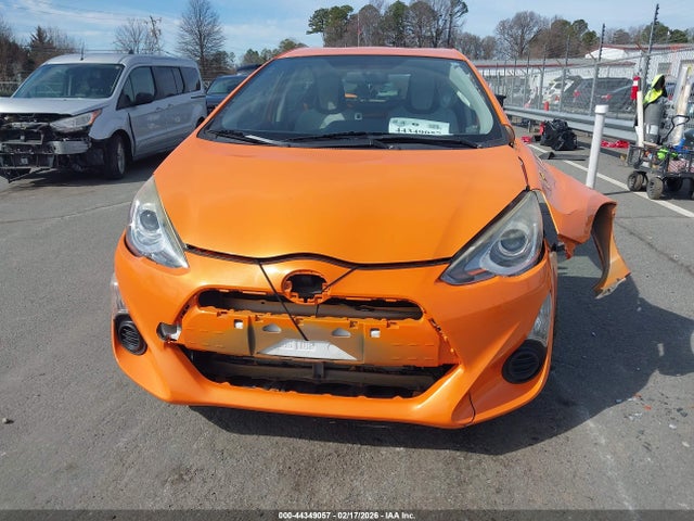 Продажа на аукционе авто 2015 Toyota Prius C One, vin: JTDKDTB33F1097994, номер лота: 44349057