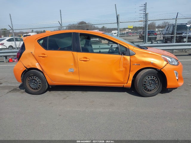 Продажа на аукционе авто 2015 Toyota Prius C One, vin: JTDKDTB33F1097994, номер лота: 44349057