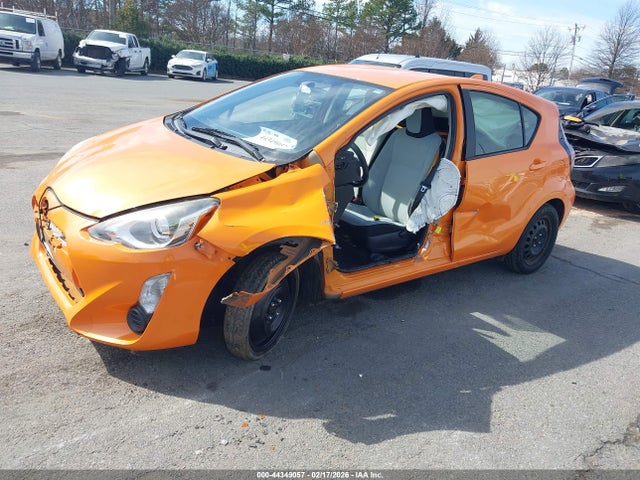 Продажа на аукционе авто 2015 Toyota Prius C One, vin: JTDKDTB33F1097994, номер лота: 44349057