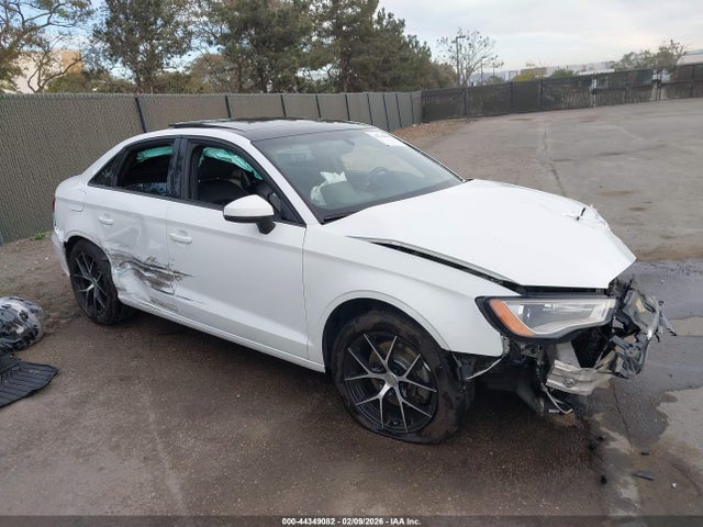 2016 AUDI A3 WAUA7GFF4G1068517 Photo 0