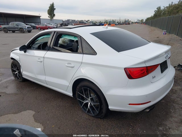 2016 AUDI A3 WAUA7GFF4G1068517 Photo 2