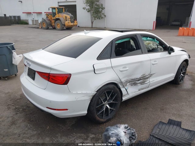 2016 AUDI A3 WAUA7GFF4G1068517 Photo 3