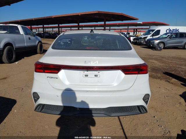 3KPF24AD2PE675167 KIA Forte Lxs