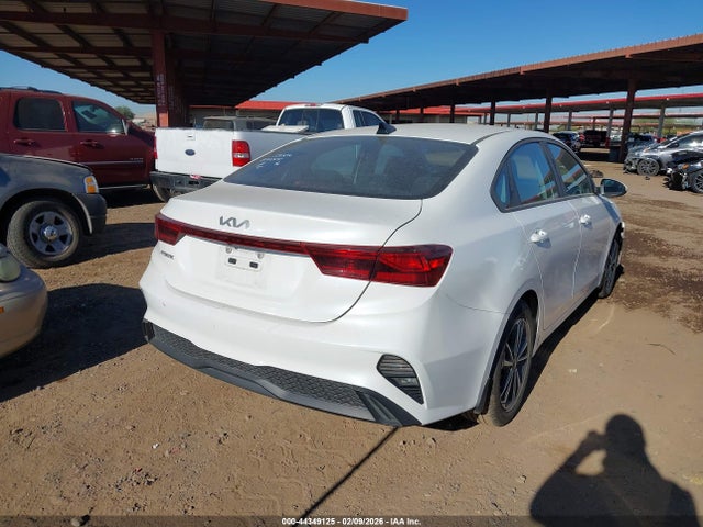 3KPF24AD2PE675167 KIA Forte Lxs