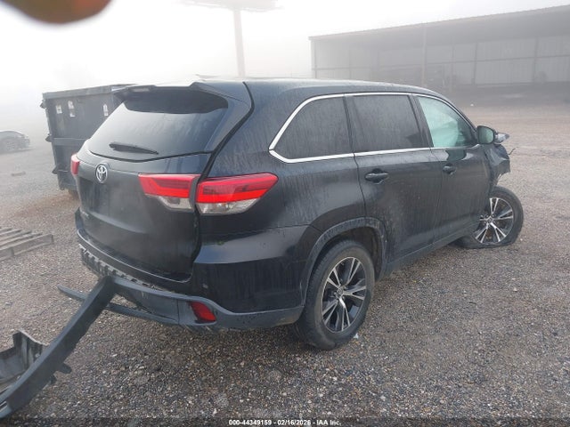 Toyota Highlander Le 2019 5TDZZRFH8KS299557 Image 4
