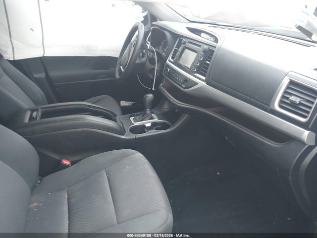 Toyota Highlander Le 2019 5TDZZRFH8KS299557 Image 5