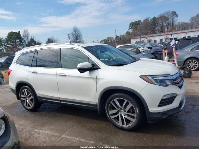 44349165 :رقم المزاد ، 5FNYF5H93HB037901 vin ، 2017 Honda Pilot Touring مزاد بيع