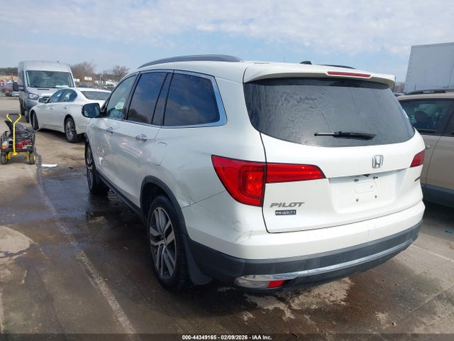 44349165 :رقم المزاد ، 5FNYF5H93HB037901 vin ، 2017 Honda Pilot Touring مزاد بيع