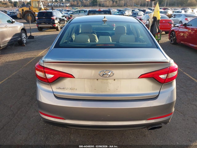 Hyundai Sonata 2016 5NPE24AF7GH397424 Image 17