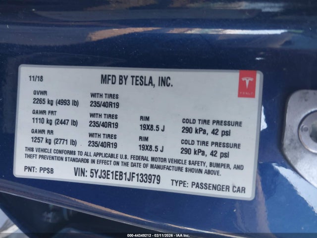 2018 TESLA MODEL 3 5YJ3E1EB1JF133979 Photo 8
