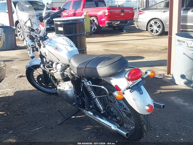 2006 TRIUMPH MOTORCYCLE BONNEVILLE SMT900HNX6J261129 Photo 2