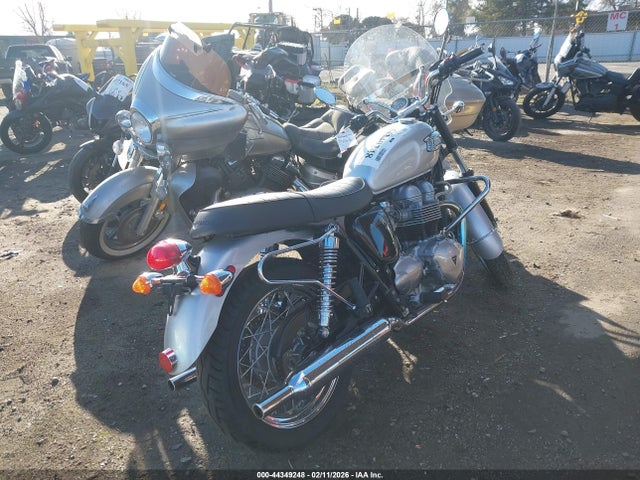 2006 TRIUMPH MOTORCYCLE BONNEVILLE SMT900HNX6J261129 Photo 3