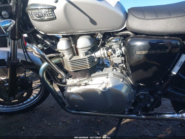 2006 TRIUMPH MOTORCYCLE BONNEVILLE SMT900HNX6J261129 Photo 8