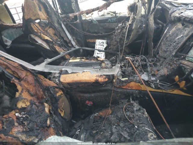 2016 CADILLAC ESCALADE 1GYS4DKJ9GR265865 Photo 4