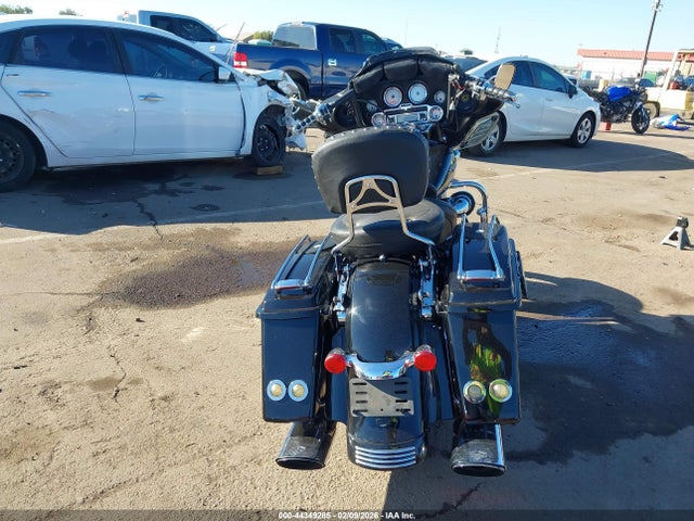 2011 HARLEY-DAVIDSON FLHX 1HD1KB415BB677032 Photo 5