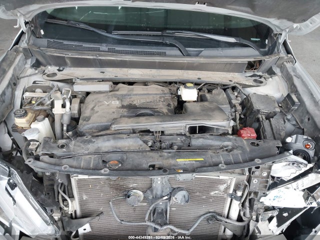5N1DR2MN3HC685707 Nissan Pathfinder Sv