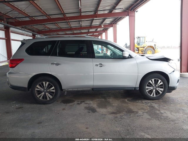 5N1DR2MN3HC685707 Nissan Pathfinder Sv