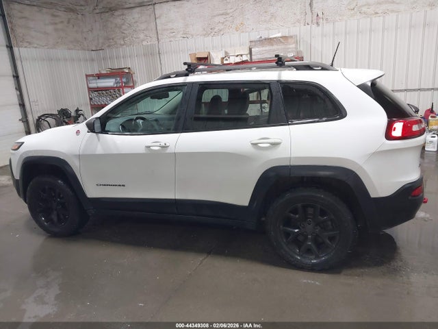 1C4PJMBXXJD582406 Jeep Cherokee Trailhawk 4x4