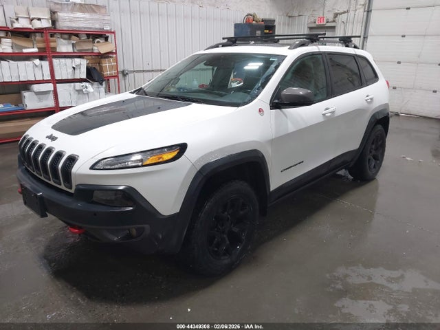 1C4PJMBXXJD582406 Jeep Cherokee Trailhawk 4x4