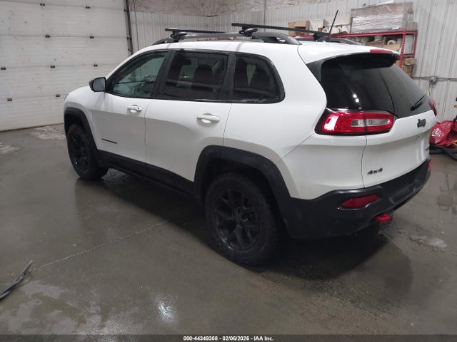 1C4PJMBXXJD582406 Jeep Cherokee Trailhawk 4x4
