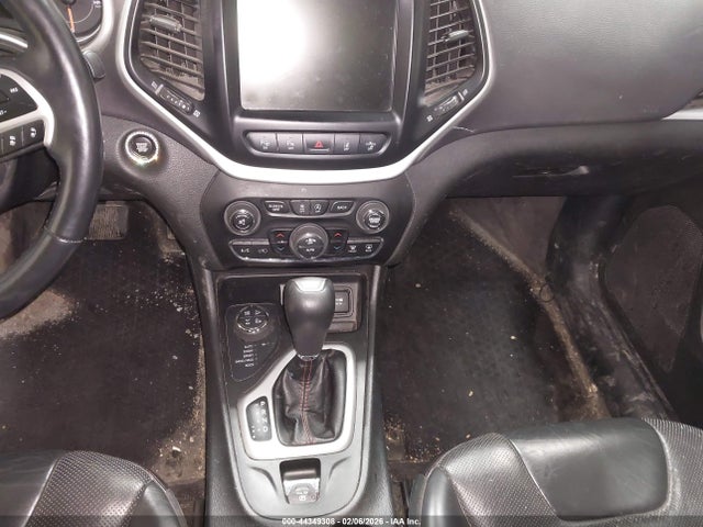 1C4PJMBXXJD582406 Jeep Cherokee Trailhawk 4x4