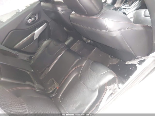 1C4PJMBXXJD582406 Jeep Cherokee Trailhawk 4x4