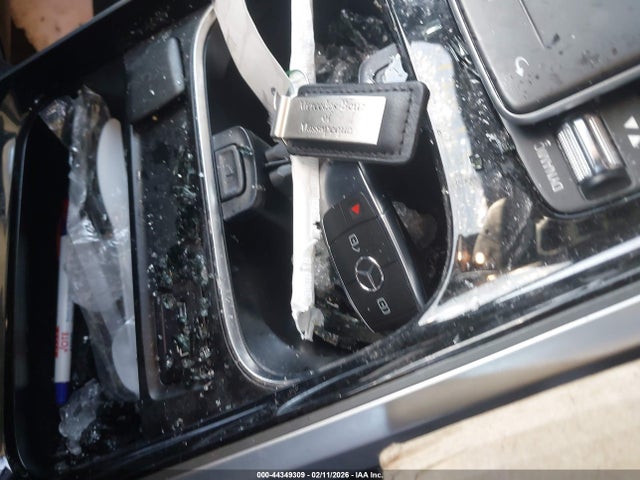 44349309 :رقم المزاد ، W1N4M4HB6NW178687 vin ، 2022 Mercedes-benz Glb 250 4matic مزاد بيع