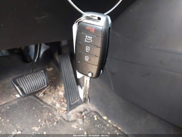 Продажа на аукционе авто 2015 Kia Soul, vin: KNDJN2A21F7189811, номер лота: 44349332