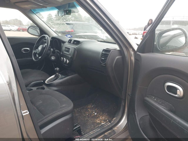 Продажа на аукционе авто 2015 Kia Soul, vin: KNDJN2A21F7189811, номер лота: 44349332