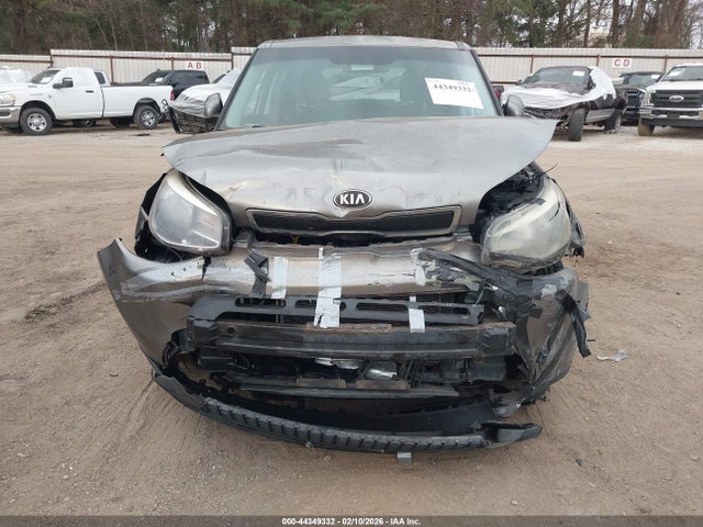 Продажа на аукционе авто 2015 Kia Soul, vin: KNDJN2A21F7189811, номер лота: 44349332