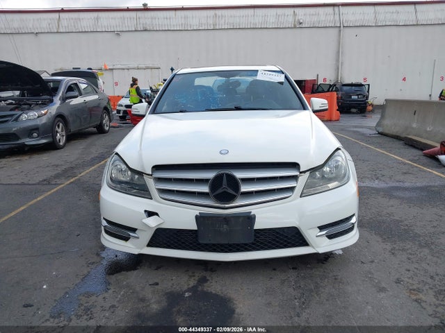 44349337 :رقم المزاد ، WDDGF4HB8DA800707 vin ، 2013 Mercedes-benz C 250 Sport مزاد بيع