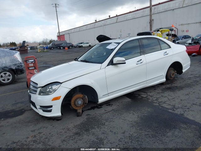 44349337 :رقم المزاد ، WDDGF4HB8DA800707 vin ، 2013 Mercedes-benz C 250 Sport مزاد بيع
