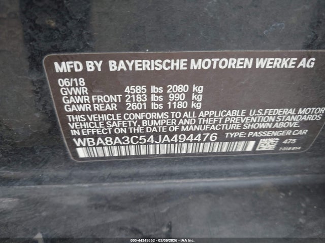 BMW 320i Xdrive 2018 WBA8A3C54JA494476 Image 9