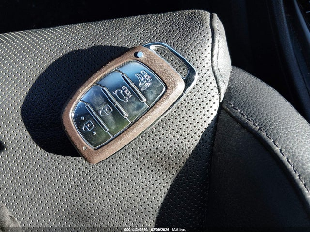 KM8J3CA29GU141161 Hyundai Tucson Limited