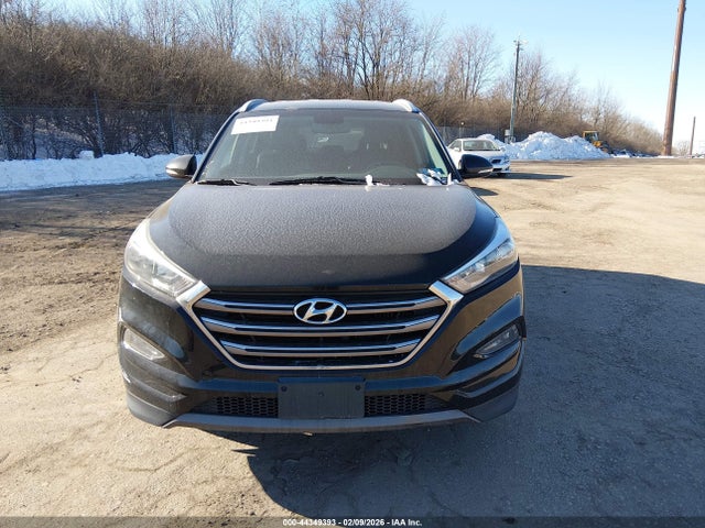 KM8J3CA29GU141161 Hyundai Tucson Limited
