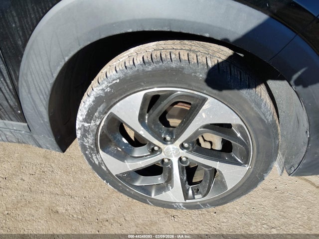 KM8J3CA29GU141161 Hyundai Tucson Limited