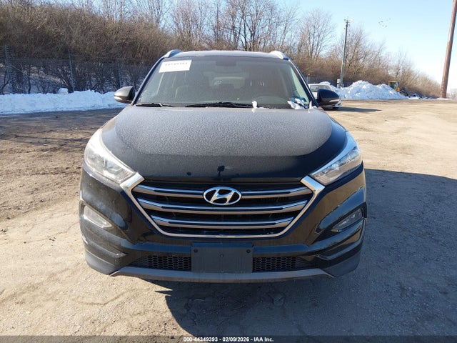 KM8J3CA29GU141161 Hyundai Tucson Limited