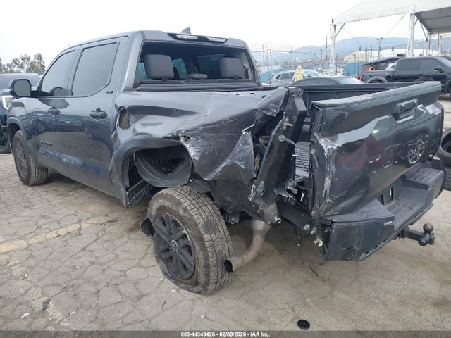2024 TOYOTA TUNDRA 5TFLA5DB9RX147375 Photo 2