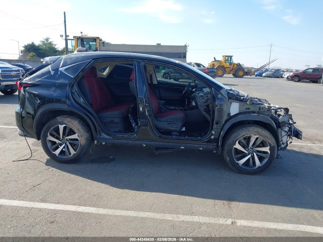 JTJYARBZ5J2113798 Lexus NX 300