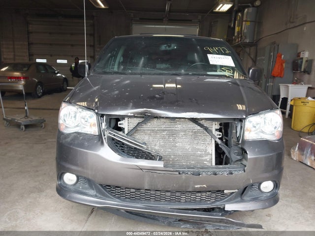 2017 Dodge Grand Caravan Sxt მანქანა იყიდება აუქციონზე, vin: 2C4RDGCG2HR599840, აუქციონის ნომერი: 44349472