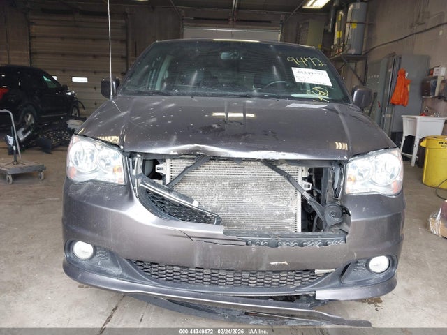 2017 Dodge Grand Caravan Sxt მანქანა იყიდება აუქციონზე, vin: 2C4RDGCG2HR599840, აუქციონის ნომერი: 44349472