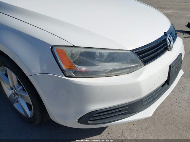 Продаж на аукціоні авто 2011 Volkswagen Jetta 2.0l Tdi, vin: 3VWLL7AJ7BM126308, номер лоту: 44349551