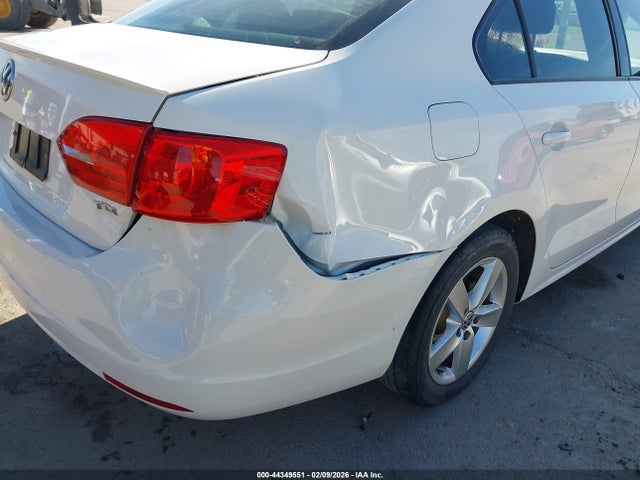 Продаж на аукціоні авто 2011 Volkswagen Jetta 2.0l Tdi, vin: 3VWLL7AJ7BM126308, номер лоту: 44349551