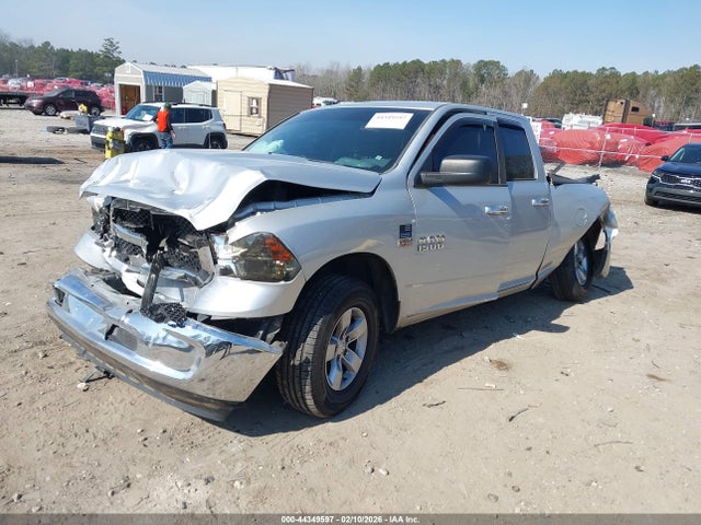 1C6RR7GT2FS693891 RAM 1500 Slt