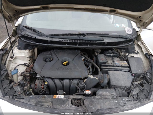 Продажа на аукционе авто 2016 Hyundai Elantra Gt, vin: KMHD35LH2GU323293, номер лота: 44349688
