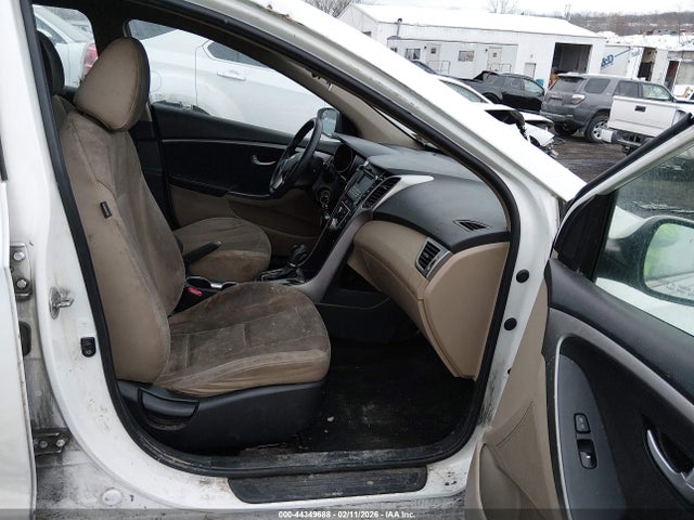 Продажа на аукционе авто 2016 Hyundai Elantra Gt, vin: KMHD35LH2GU323293, номер лота: 44349688